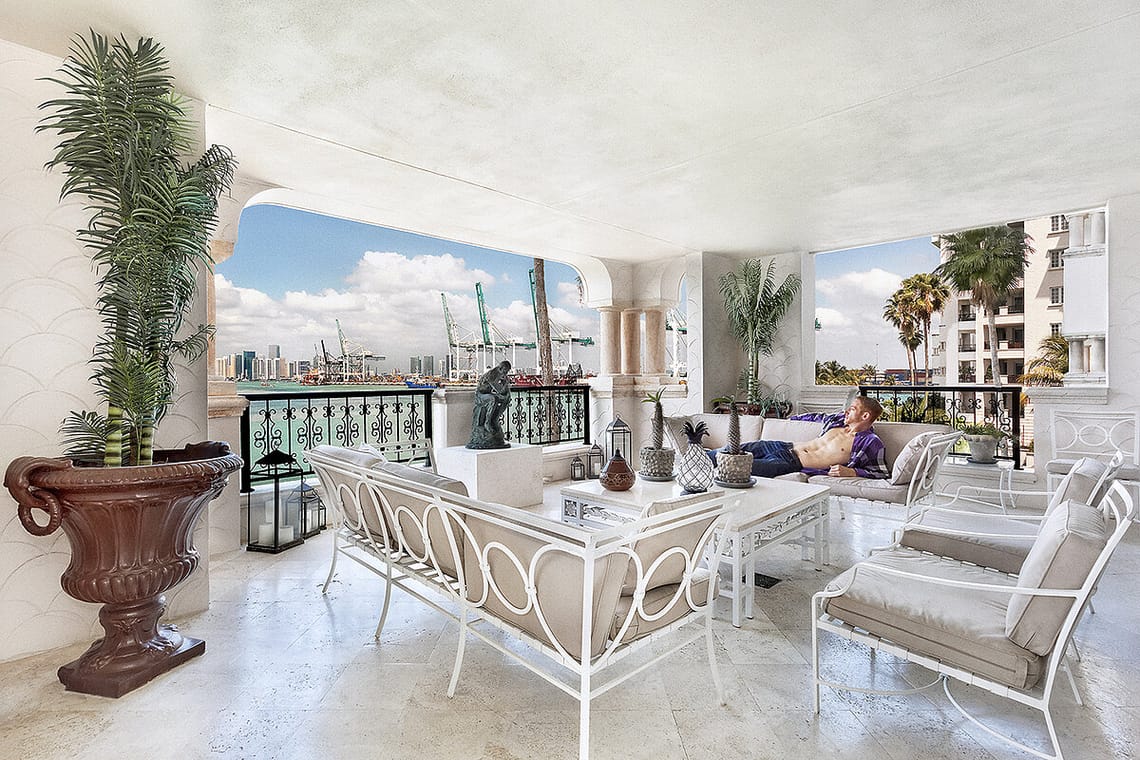 Intimate Stranger' Reveals a Nude Perspective on Miami's Opulent Properties